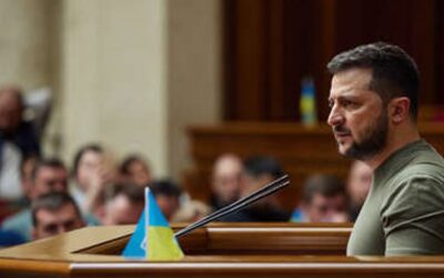 Zelenski firma una ley que permite prohibir los partidos políticos «prorrusos» en Ucrania