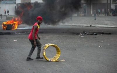 Haitianos protestan ante alza del precio del combustible